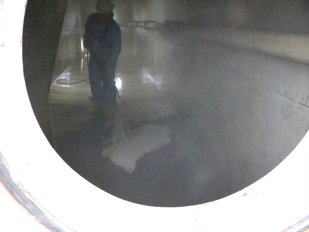 Tank Cleaning